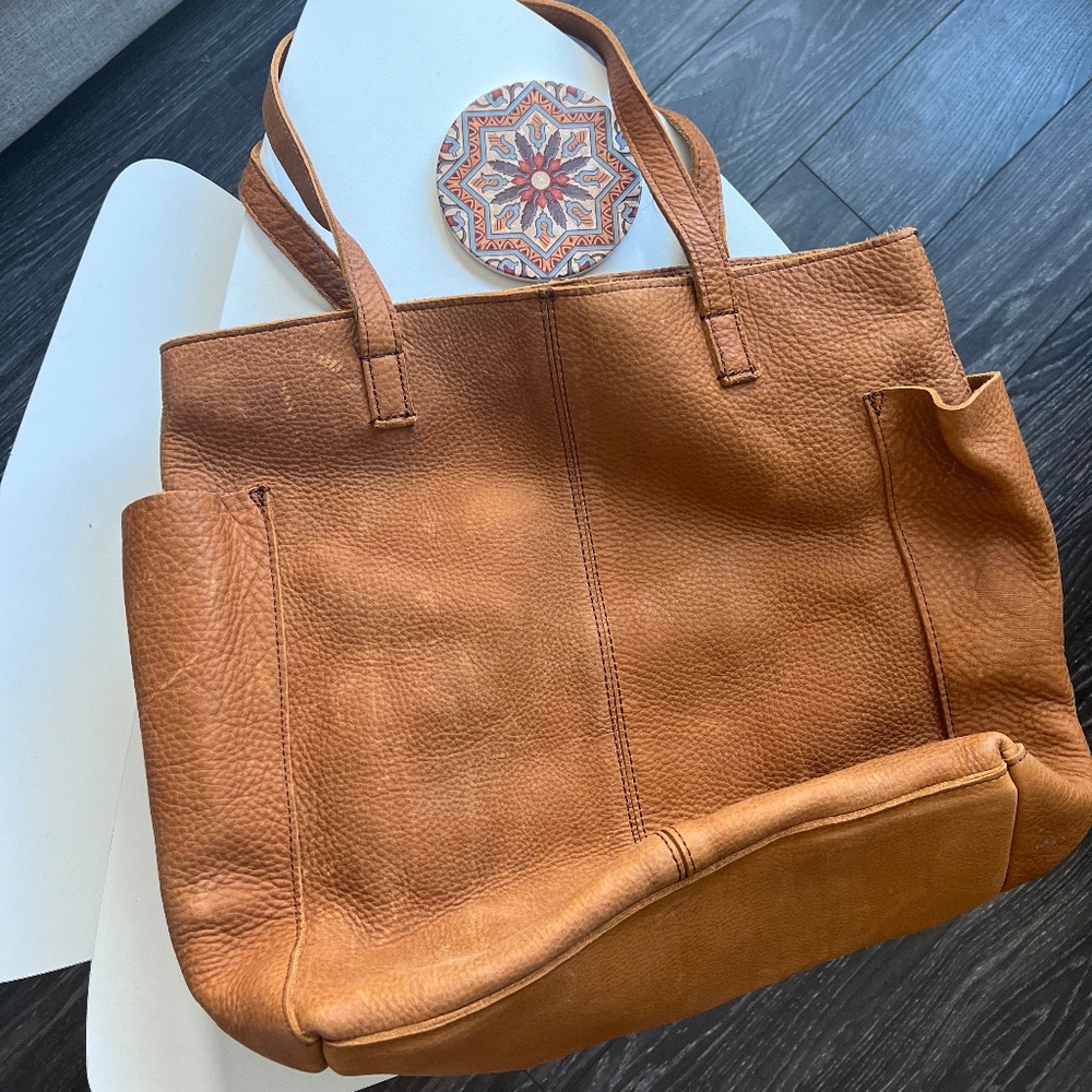 Duluth Trading Co. Leather Handbag